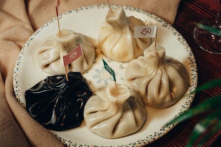 С говядиной и свининой