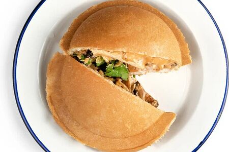 Уфо бургер со свининой