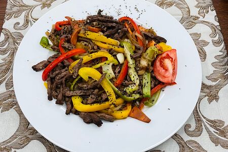 Мясное соте из говядины