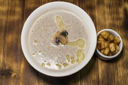 Крем-суп с грибами