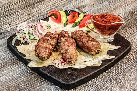 Люля-кебаб из ягнёнка и телятины