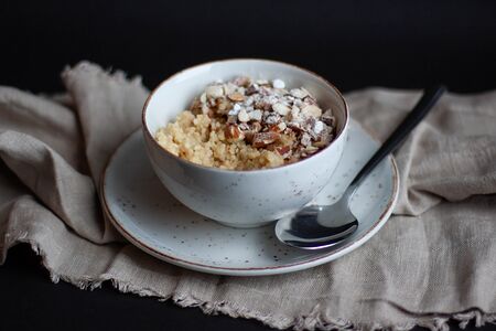 Пшенная каша с тыквой и орешками