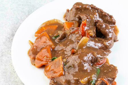 Говядина по-тайски с перечным соусом