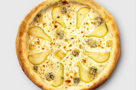 Пицца с грушей и голубым сыром