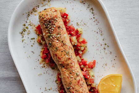 Кебаб из морепродуктов с овощным салатом