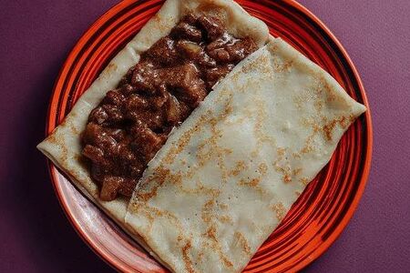 Блин с яблоком и корицей