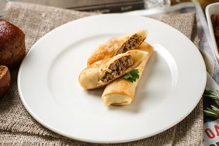 Блины со свининой и говядиной