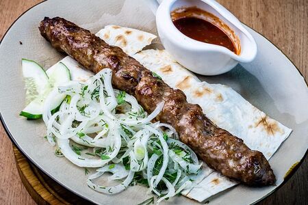 Люля-кебаб из говядины и баранины