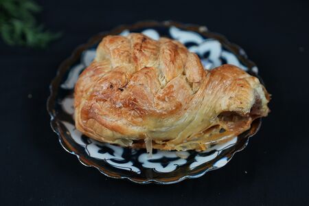 Голень в тесте