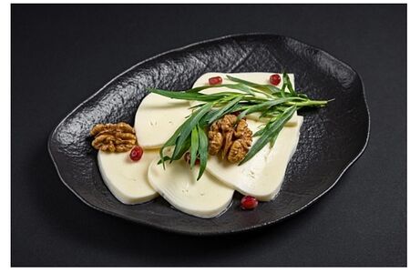 Сулугуни молочный