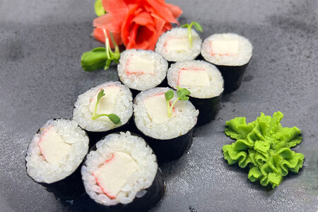 Маки-ролл с крабом