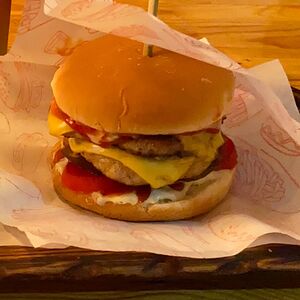 Двойной чизбургер