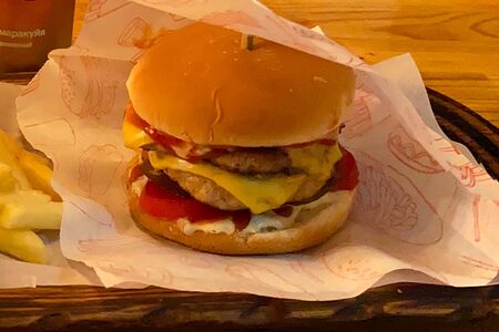 Двойной чизбургер