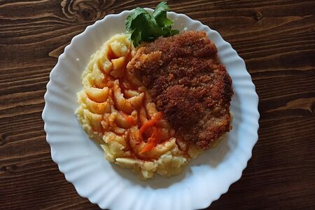 Куриная отбивная с гарниром