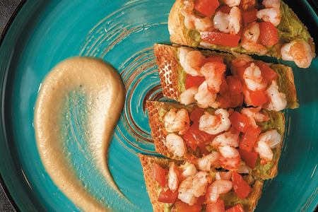 Брускетты с креветками