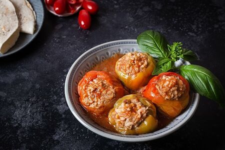 Перцы, фаршированные мясом и рисом