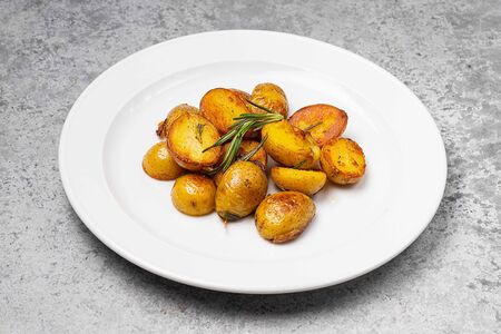 Молодой картофель