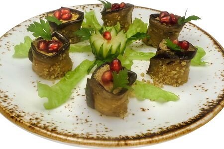 Жареные баклажаны с орехами