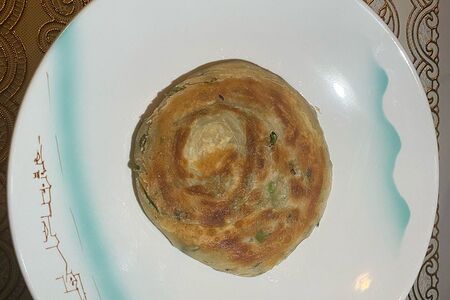 Лепешка с зеленым луком