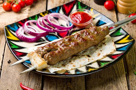 Люля-кебаб Икки панжа