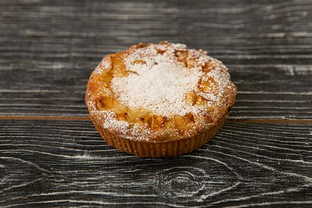 Шарлотка с яблоками