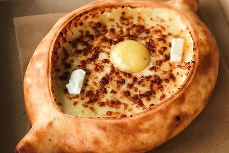 Хачапури по-аджарски