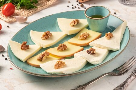 Ассорти грузинских сыров