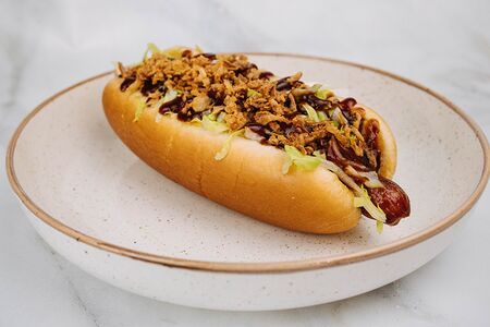 Хот-дог с беконом