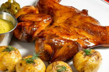 Целый копченый цыпленок