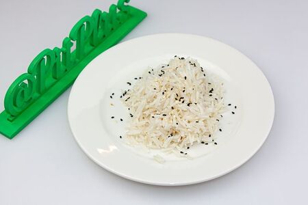 Рис с кунжутом