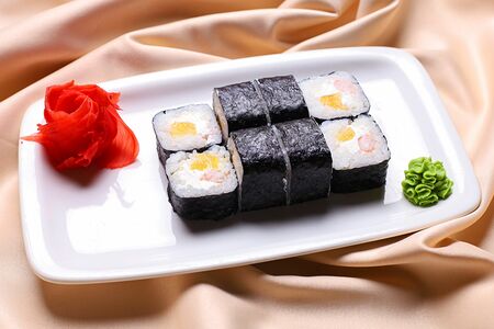 Ролл Эби сирагома