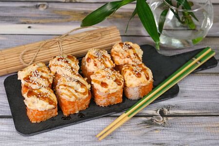 Запеченный с лососем