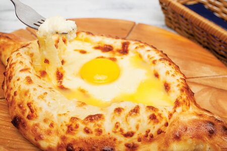 Хачапури по-аджарски