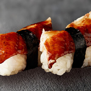Суши с угрём, 2шт