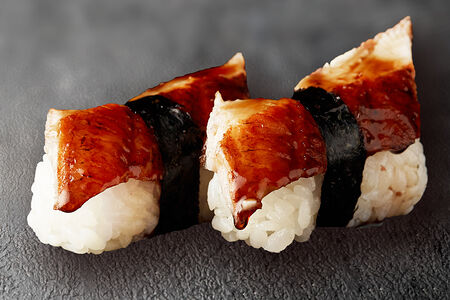 Суши с угрём, 2шт