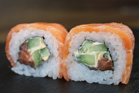 Ролл Саламон Спайси