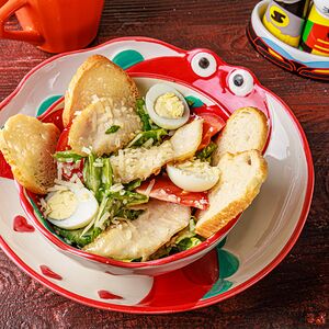 Салат Цезарь с курочкой