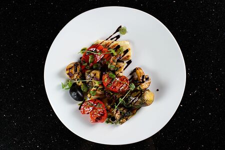 Салат Теплый из овощей на гриле