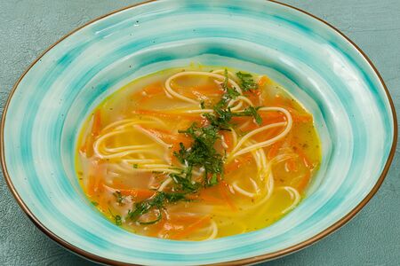 Куриный суп с домашней лапшой