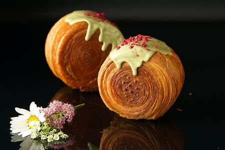 Слоёная шайба Манго-клубника