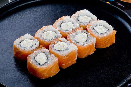 Холодный ролл Сяке Чиз