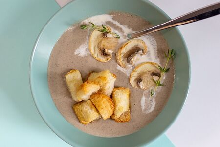 Крем суп из шампиньонов