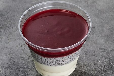 Творожный боул с чиа и клубникой