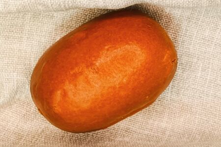 Румяный пирожок с начинкой на выбор