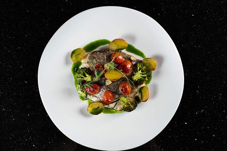 Филе дорадо с овощами