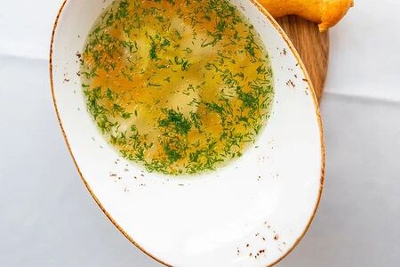 Бульон с домашней курицей