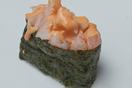 Суши запеченные с тигровой креветкой