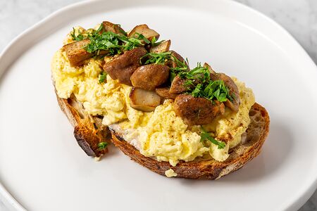 Скрембл с трюфелем