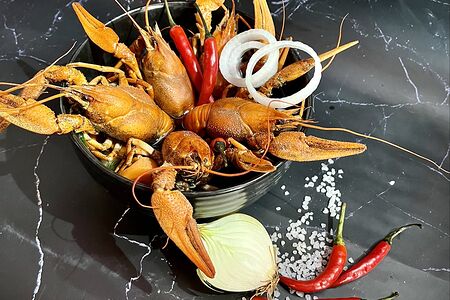 Вареные раки по-азиатски отборные