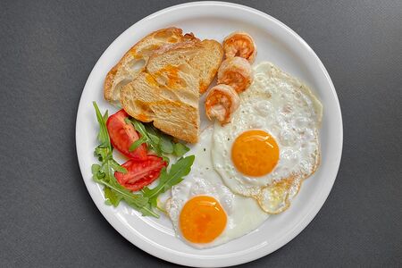 Глазунья с креветкой